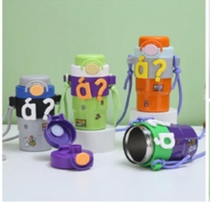 Garrafa infantil 500 ml com cordão AK-5023
